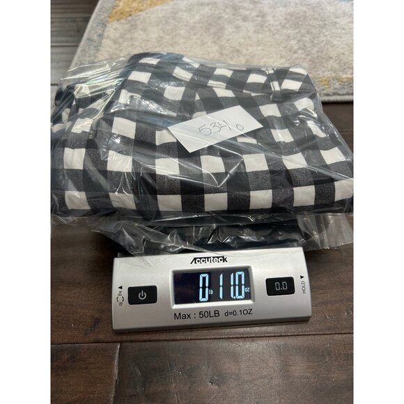 St. Johns Bay Black White Gingham Capri Pants With Stretch Sz 10 - Picture 11 of 11